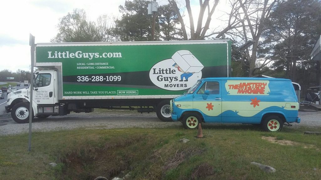 Nothing to see here, Mystery Machine. Just a bunch of Little Guys doing what they do best!